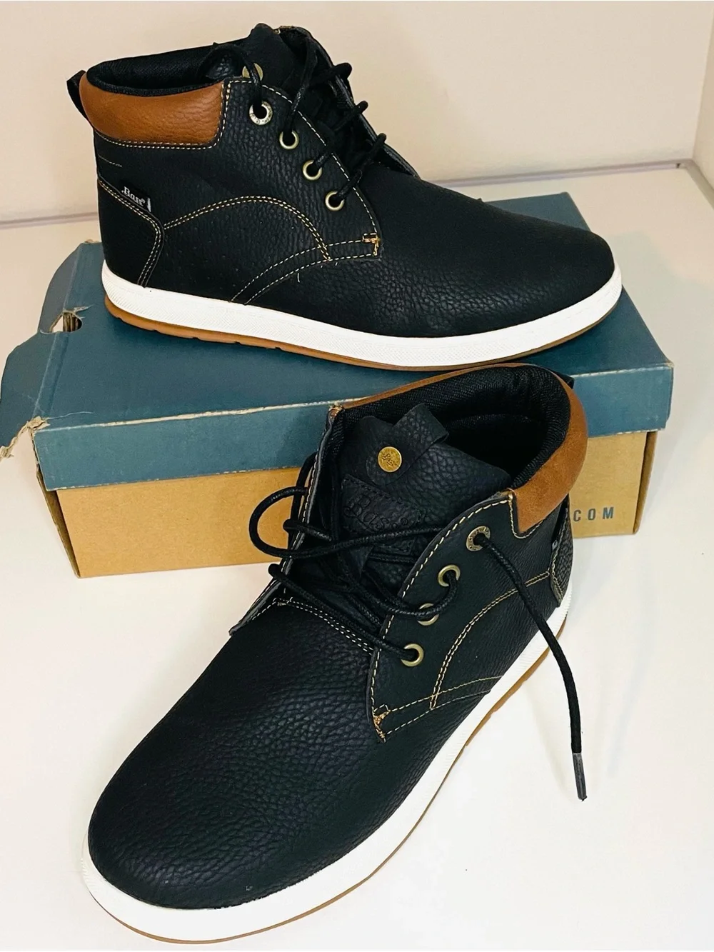 G.H. Bass & Co. classic chukka